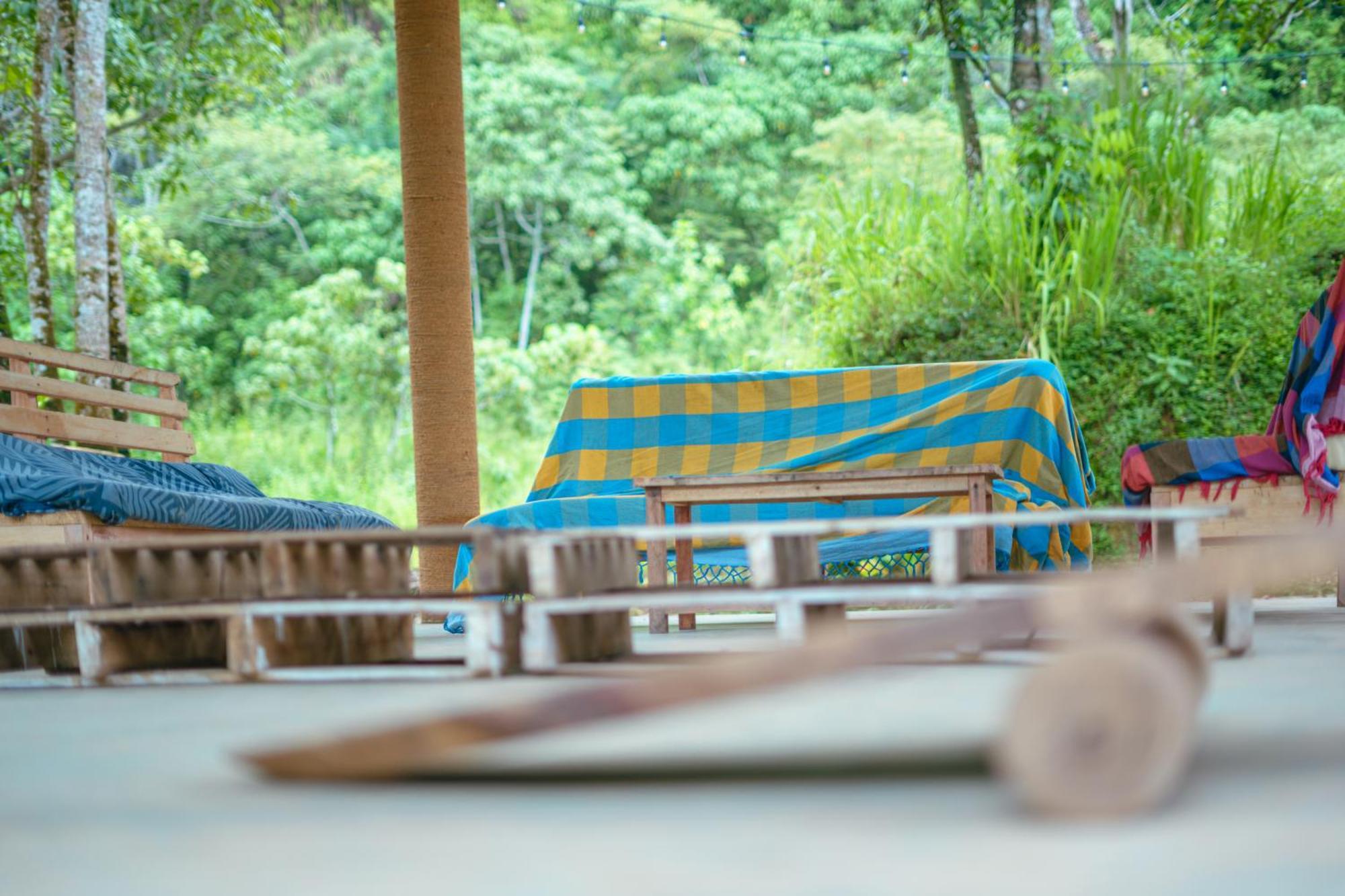 Hostel Singha Lounge ウナワトゥナ エクステリア 写真